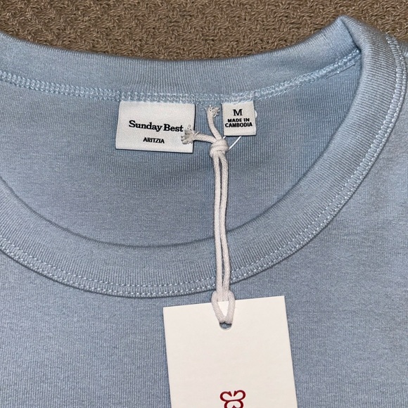 NWT Aritzia Sunday Best Little Ribbed T-Shirt Size Medium in Dew Blue - Picture 8 of 8